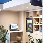 Adagio Haussmann Champs Elysees פריז