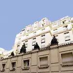 Adagio Haussmann Champs Elysees מלון דירות 4*