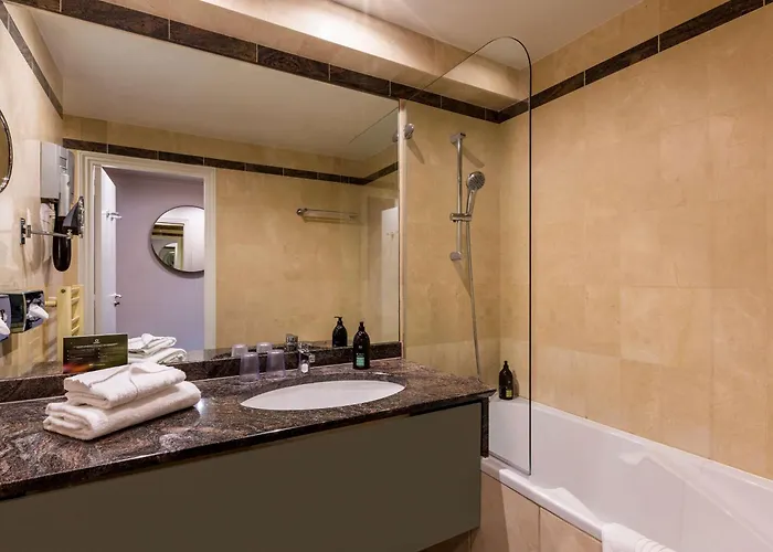 Adagio Haussmann Champs Elysees Apartmanhotel 4*