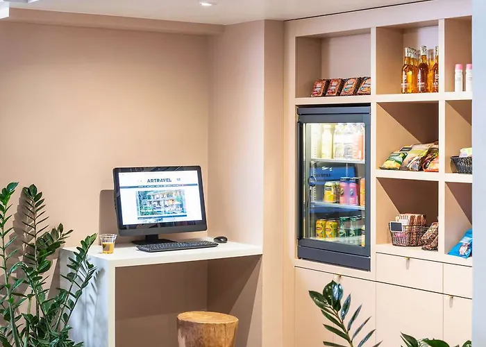 Adagio Haussmann Champs Elysees 4*