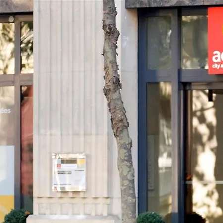 Adagio Haussmann Champs Elysees パリ