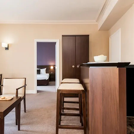 Adagio Haussmann Champs Elysees アパートホテル パリ