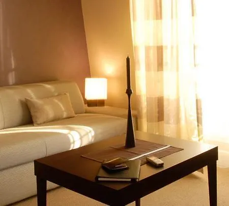 Adagio Haussmann Champs Elysees