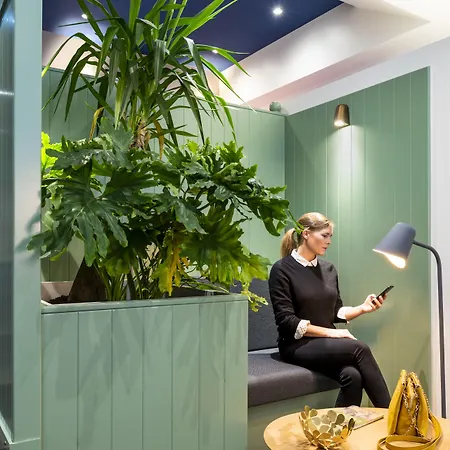 Adagio Haussmann Champs Elysees