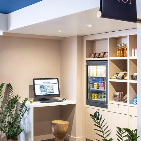 Adagio Haussmann Champs Elysees פריז