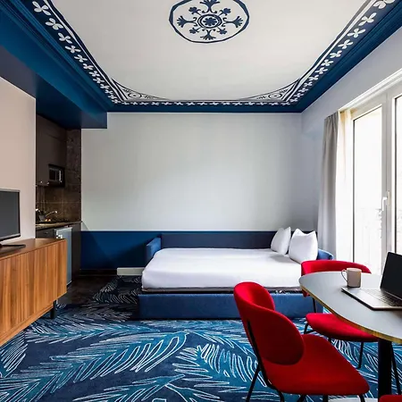 Adagio Haussmann Champs Elysees 公寓式酒店 4*