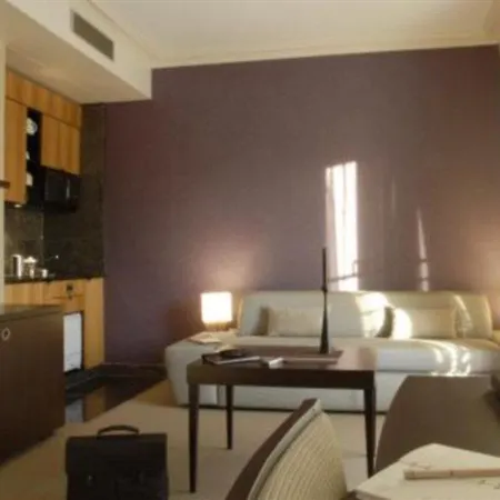 Adagio Haussmann Champs Elysees Апарт-отель 4*