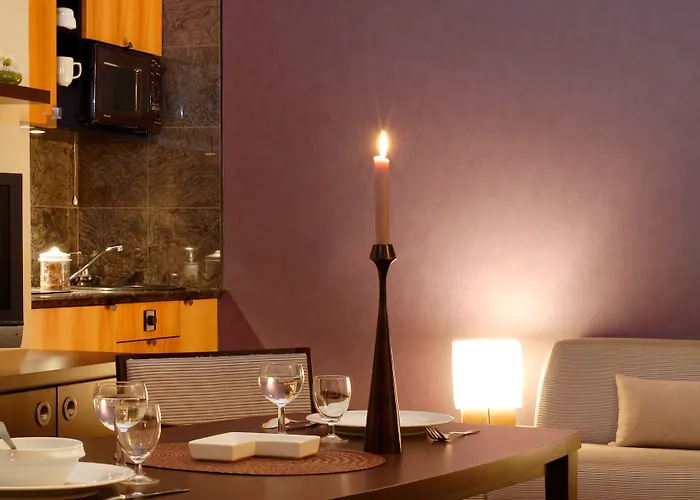 Adagio Haussmann Champs Elysees 4* פריז