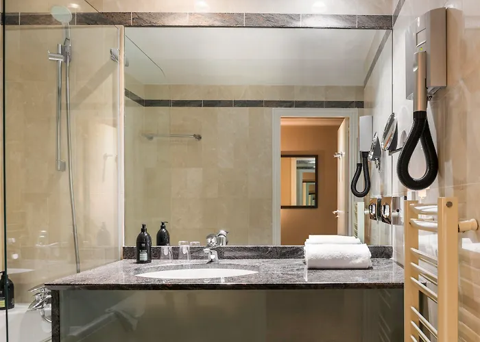 Adagio Haussmann Champs Elysees Apartmanhotel 4*