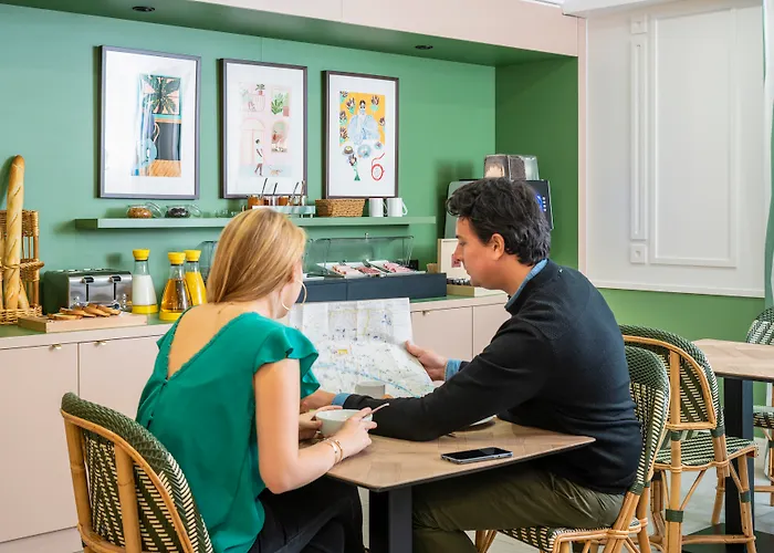 Adagio Haussmann Champs Elysees Aparthotel 4*