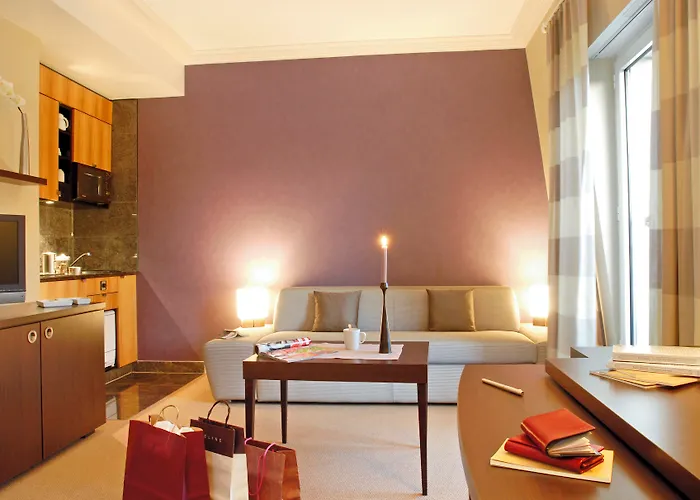 Adagio Haussmann Champs Elysees Apart Otel 4*