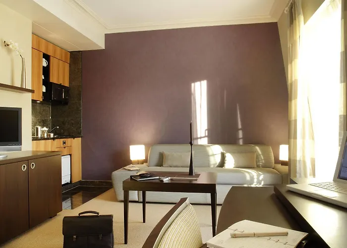 Adagio Haussmann Champs Elysees Apart Otel Paris